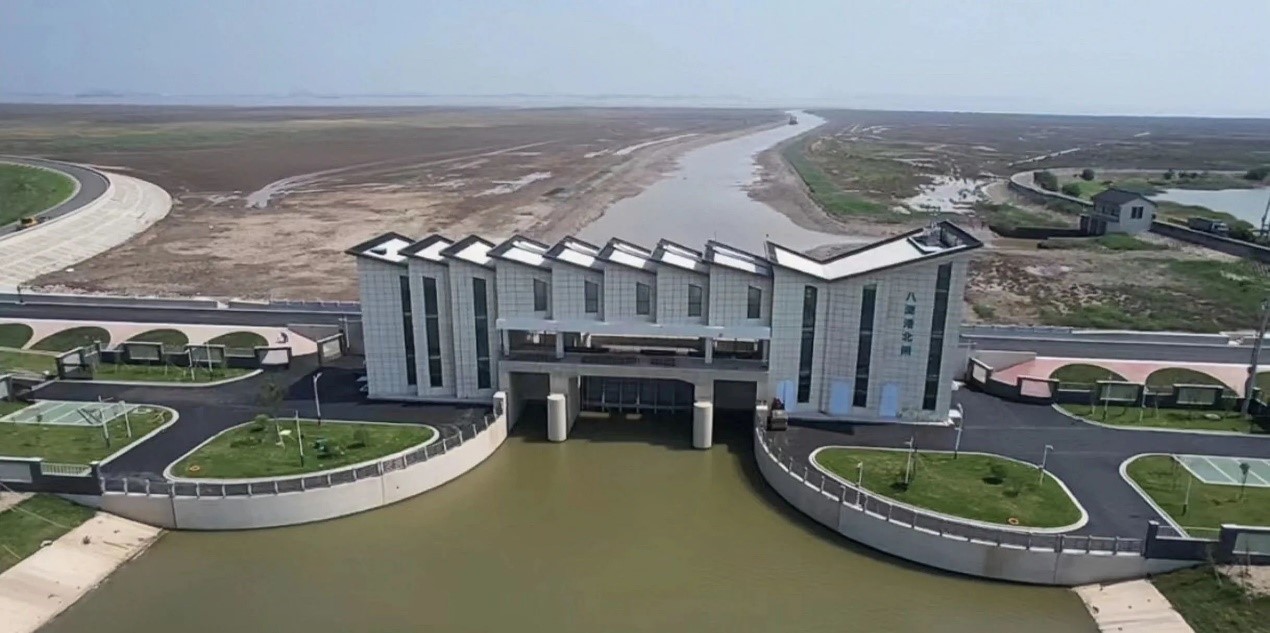 崇明岛堡镇港北等四座水闸表移工程落成