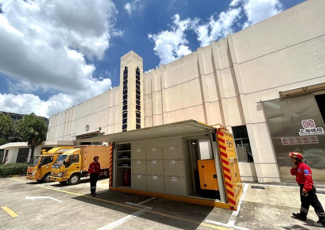 &ldquo;双开门&rdquo;智能应急集装箱、可&ldquo;接龙&rdquo;超1公里移动排水泵车&mdash;&mdash;上海规模最大防汛物资仓库里满是宝